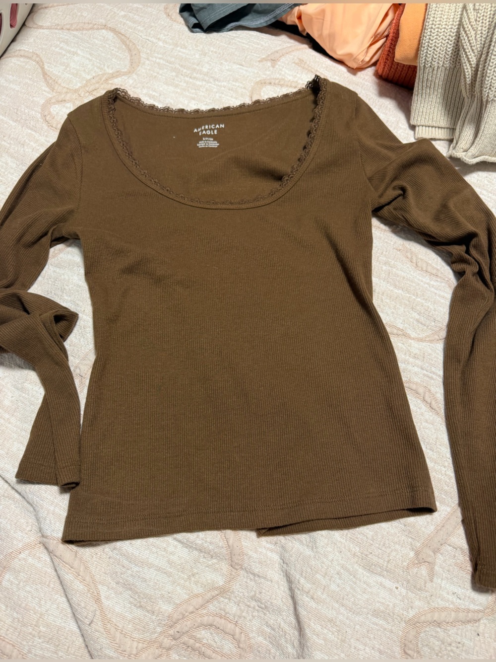 American Eagle Outfitters Brown Long Sleeve Scoop Neck Tee
